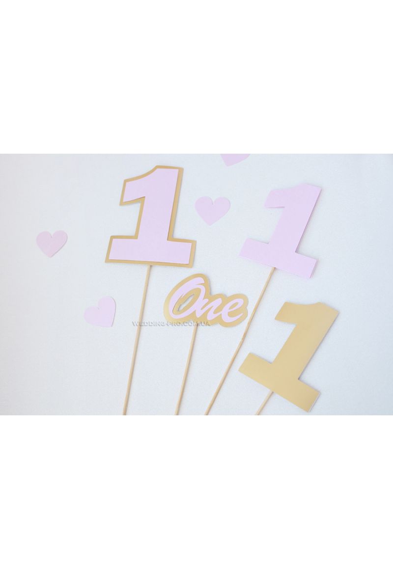 Фотобутафория "One Year" Фотобутафория "One Year"